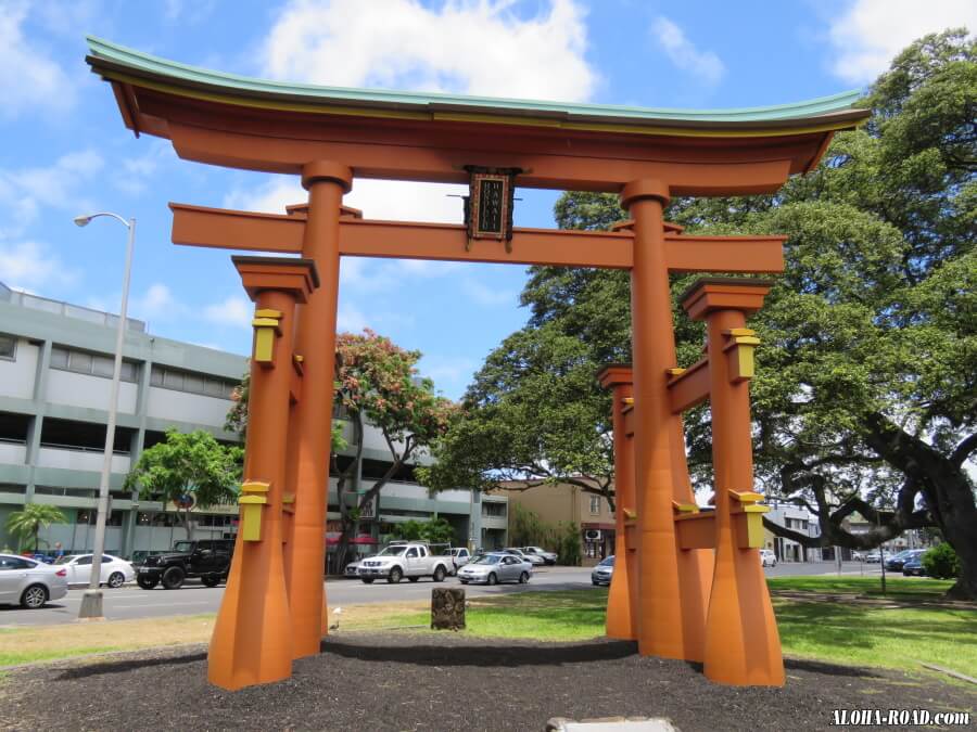 厳島神社の大鳥居のレプリカ