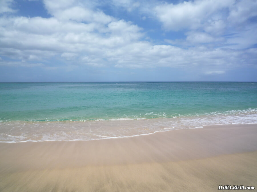 ラニカイの青い海